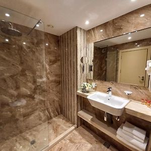 Classic Twin Room High Floor